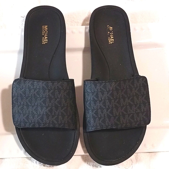 Michael Kors Wade Adjustable MK Logo Slide 10 - Picture 1 of 8
